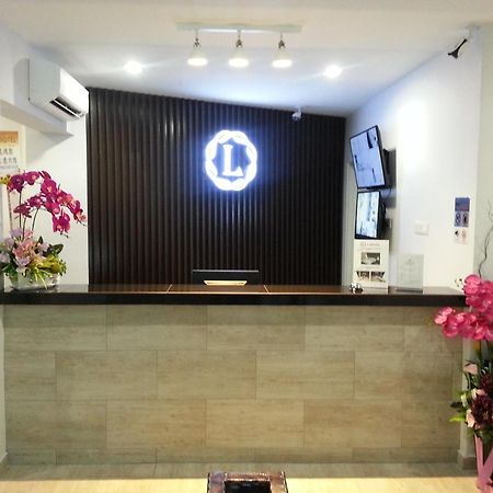 L Hotel Simpang Renggam Buitenkant foto